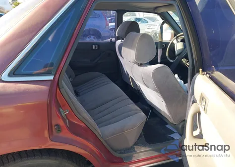 1989 Toyota Camry Le z USA, uszkodzony, nr VIN JT2VV22E6K0065099